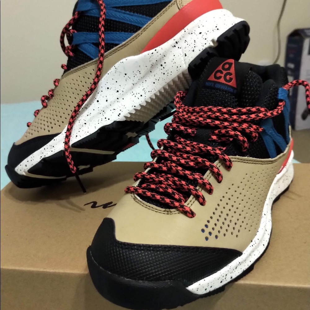 Men/Woman Nike ACG Okwahn 2. Size 5.